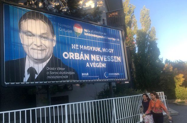 Gúnyt űznek Orbán Viktorból, és minden nap látja