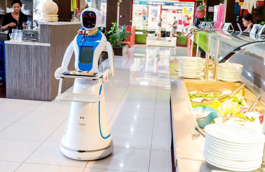 Robotpincér állt munkába egy magyar étteremben
