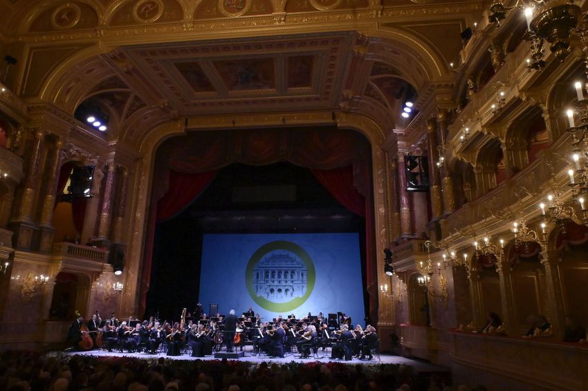 Megnyílt a felújított Operaház Budapesten