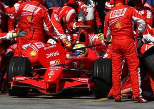 A Ferrari fenyegetőzése kamu, az olaszok keresnek a legjobban a Forma-1-ben