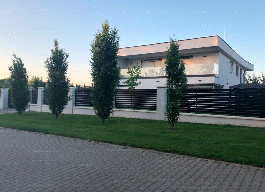 Ilyen házat árulnak Debrecenben 300 millió forintért!