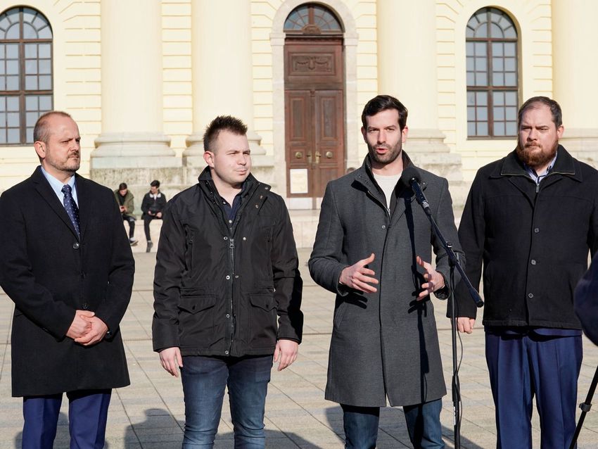 Momentum: beszűkült fideszes elit vezeti Debrecent