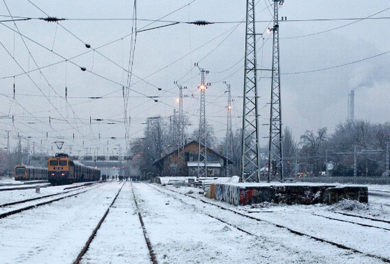 Megrendítette északkeleten a vonatközlekedést a hó