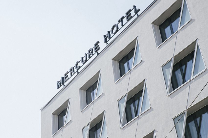 Mercure Debrecen: négycsillagos szálloda a virágkarnevál jegyében