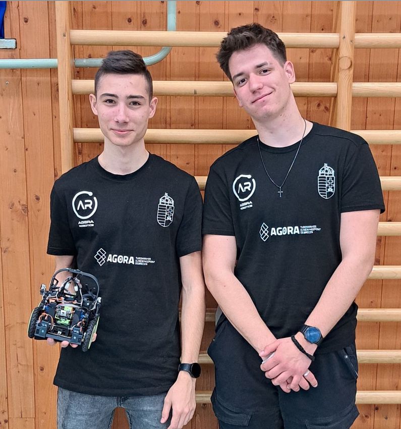 Franciaországban remekeltek robotukkal a debreceniek