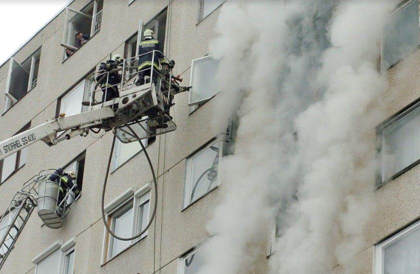 Ekkora tüzet ritkán lát Debrecen! A tűzoltók nem is feledik!