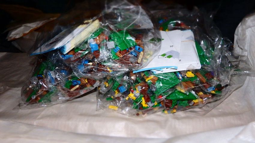 Négy tonna hamis Lego került elő