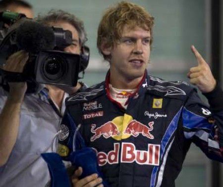 Vettel a világbajnok, Alonsóék eltaktikázták