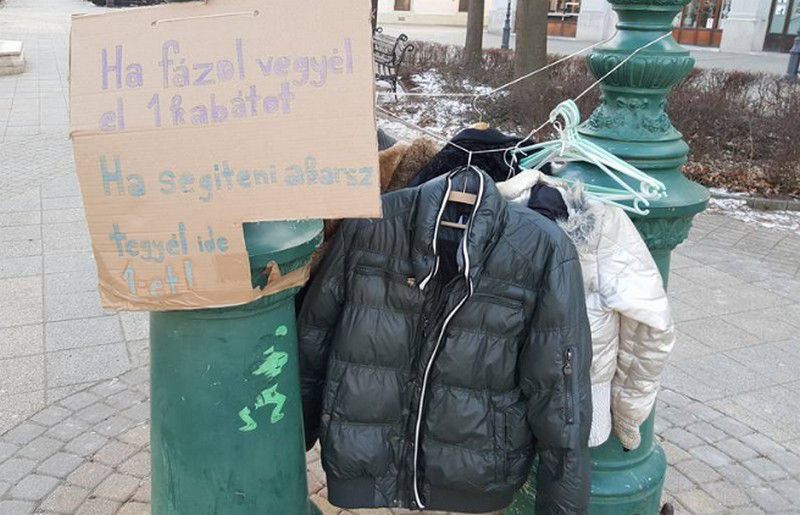 Ingyenkabát rászorulóknak – már Debrecenben is!