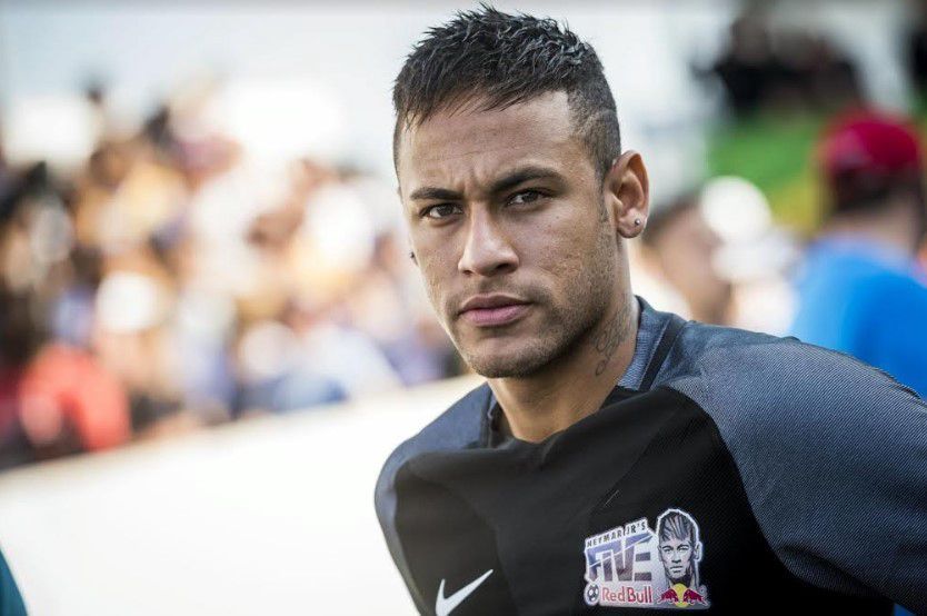 Neymar Debrecenben is keresi a legjobb amatőr focicsapatot