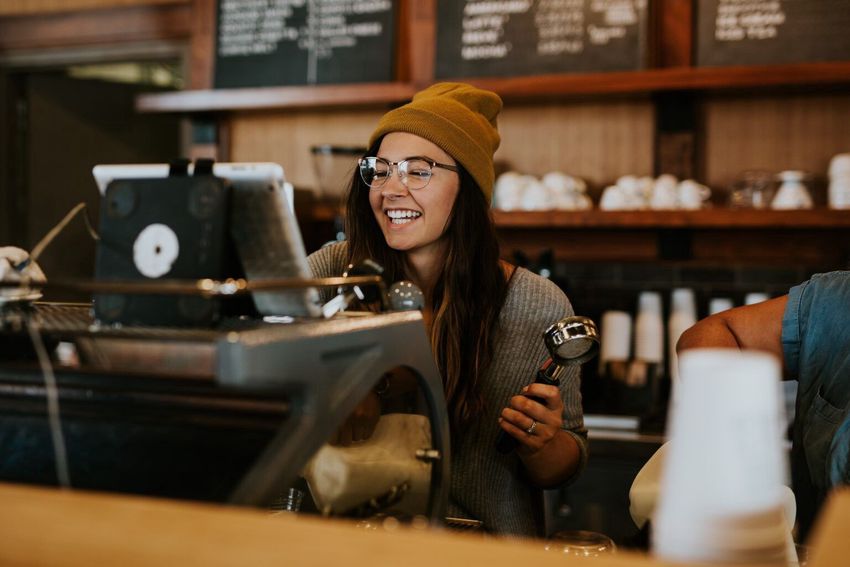 Kávémániás vagy? Kedved lenne baristaként dolgozni? Jó helyen jársz!
