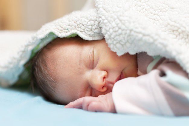 Kisbabát tettek egy alföldi kórház inkubátorába