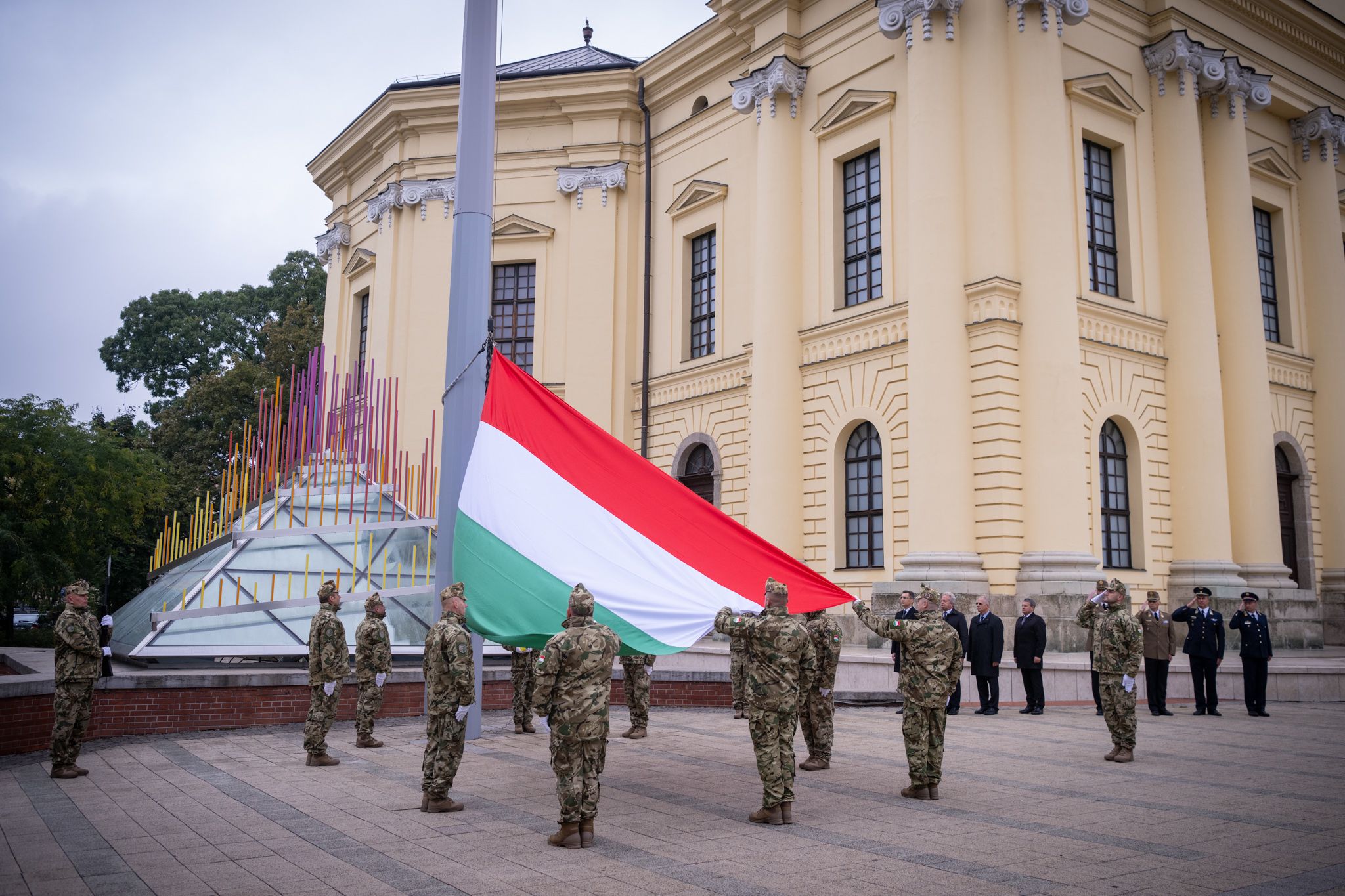 A bátor és dicső hősök előtt tisztelegtek Debrecenben