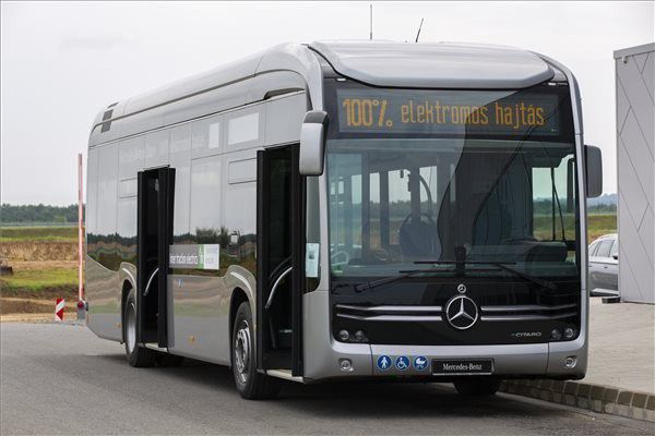800 millióból vesznek elektromos buszokat Debrecenben