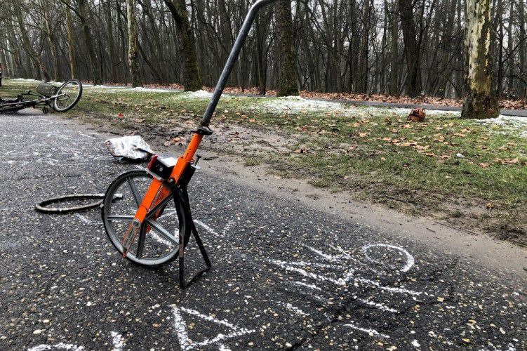 Meghalt egy biciklis a Nagyerdőn