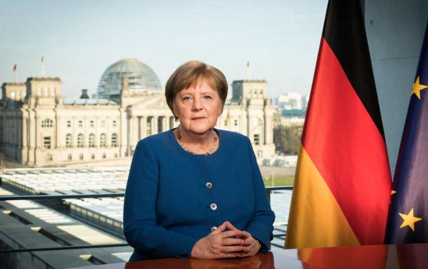 Németországot vasárnap izgalom járja át. Ki lesz Angela Merkel utódja?