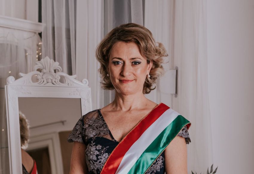 Debreceni szertartásvezető: van, aki már harmadszor tervezi át az esküvőjét