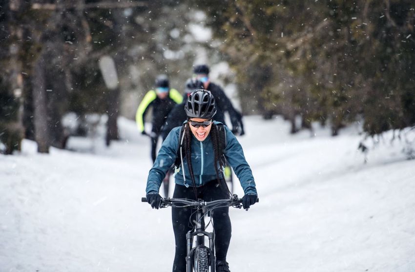 5 tipp, amivel télen is melegen tarthatod magad biciklizés közben