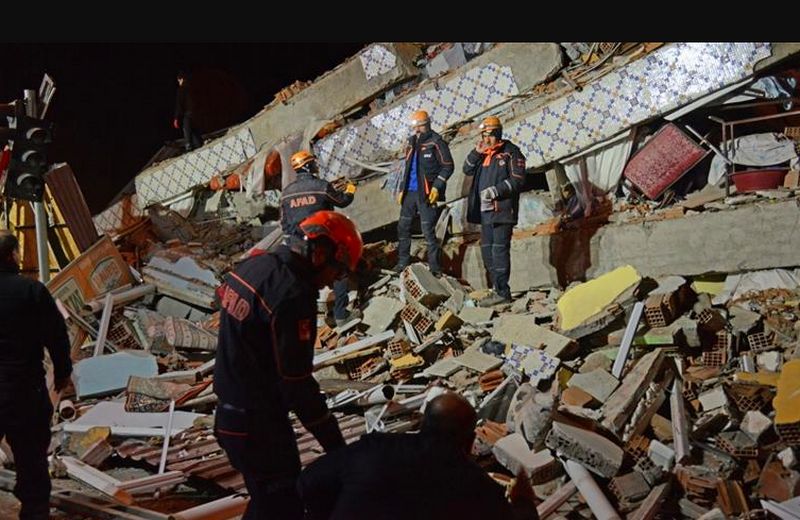 Sok halottja van a törökországi erős földrengésnek
