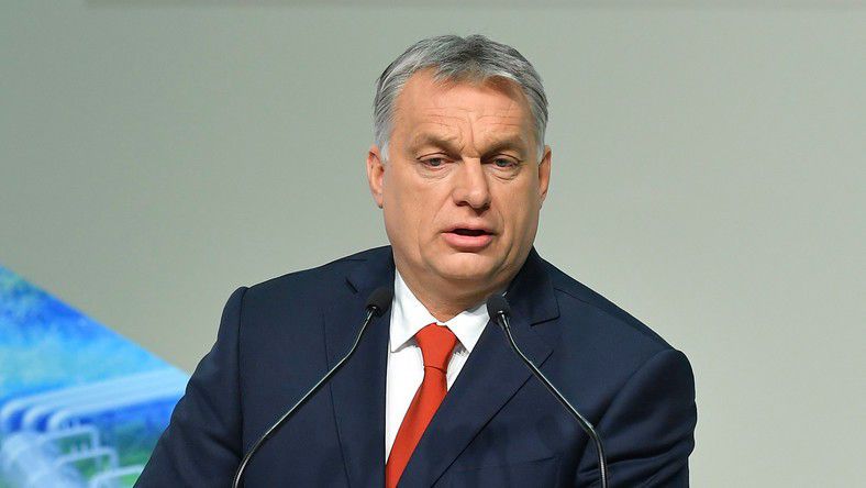Feljelentik Orbánt