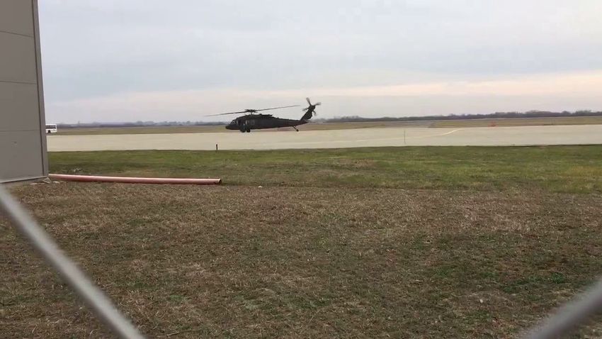 Elcsípett videó a Debrecenben landolt harci helikopterekről!