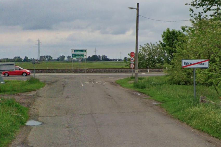 Nem végzett a kivitelező Kismacson, még aszfaltoznak