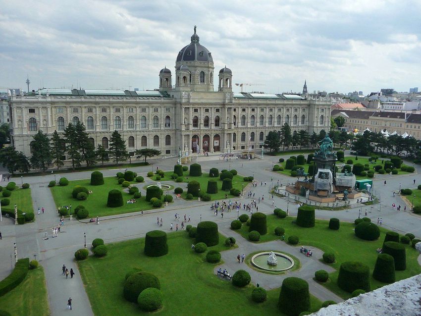 Repülőjegyek Bécsből: olcsó utazás utószezonban is