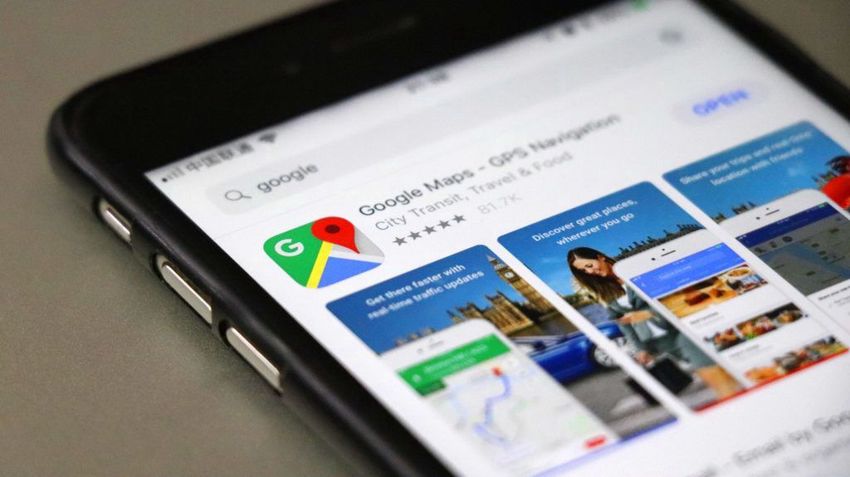 A Waze népszerű funkciójával újított a Google Térkép