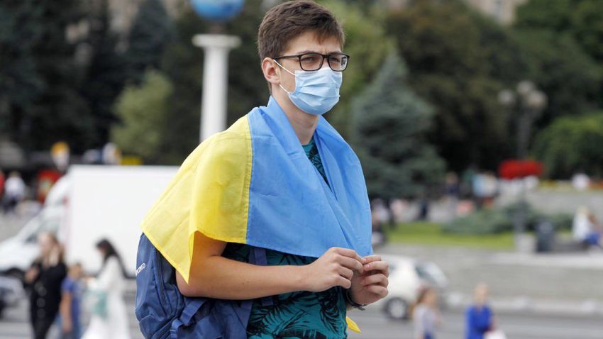 Ukrajnában már több mint 110 ezer fertőzöttet azonosítottak