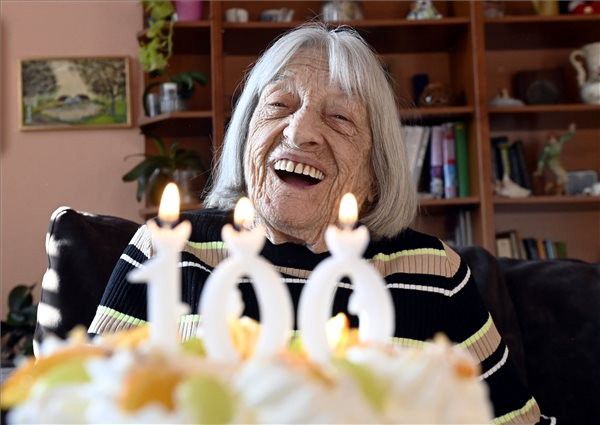 100 éves Keleti Ágnes, a világ legidősebb élő olimpiai bajnoka