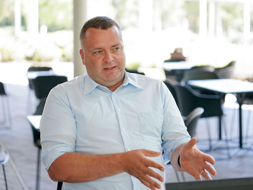 A Schaeffler-vezér és DVSC-főnök semmi pénzért nem hagyná el Debrecent – interjú Szabó Péterrel