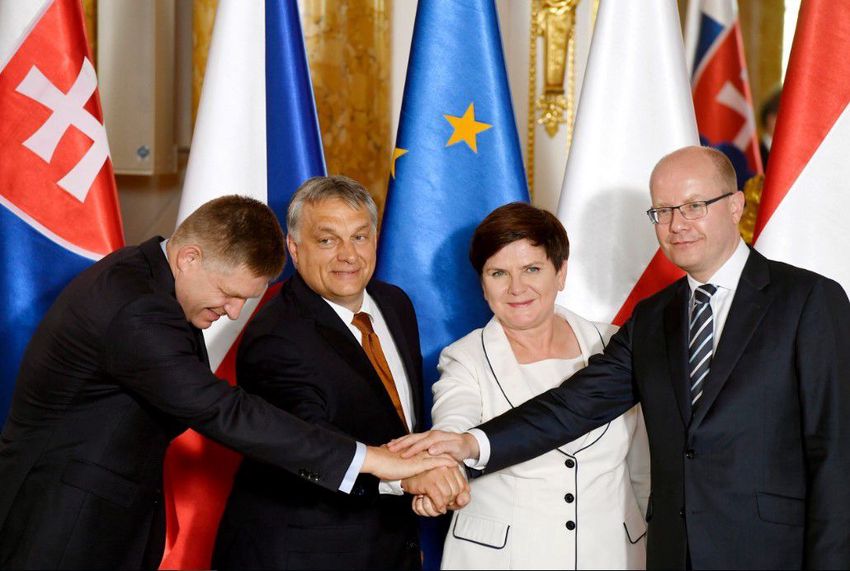 Orbán és a többiek: az EU „feketebárányai” csúcsot ülnek