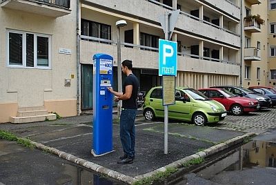 A rendőrök megmondják, hol parkoljunk 20-án Debrecenben