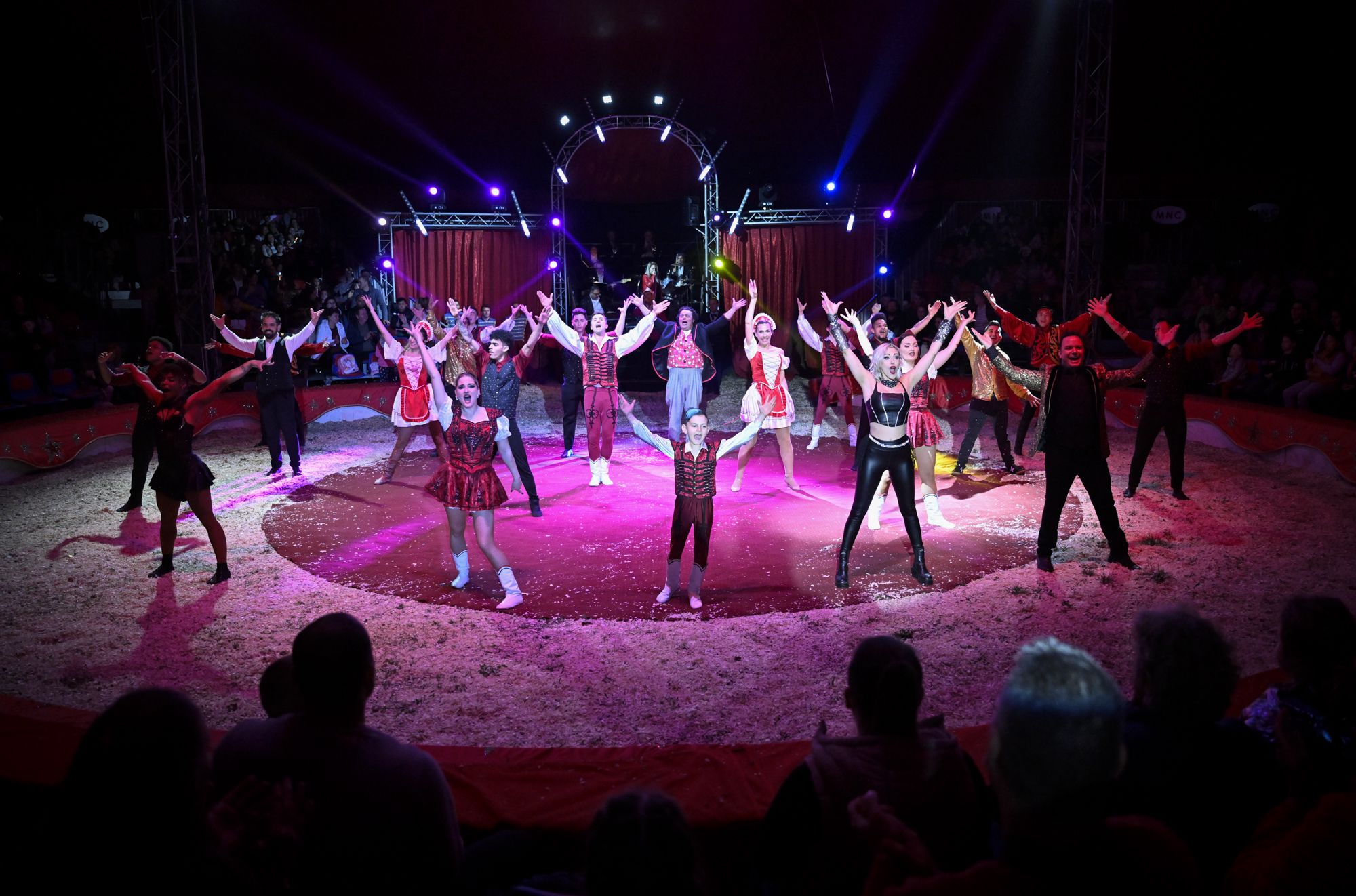 A cirkuszművészet esszenciáját láthatják Debrecenben