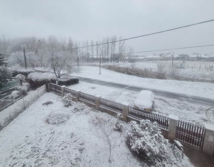 Lelassította a hóhelyzet Debrecent