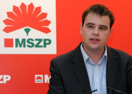 Durvul a kampány: Orbán Viktor „halála”  a téma