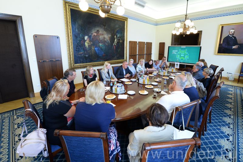Szolnoki delegáció egyeztetett a Debreceni Egyetemen