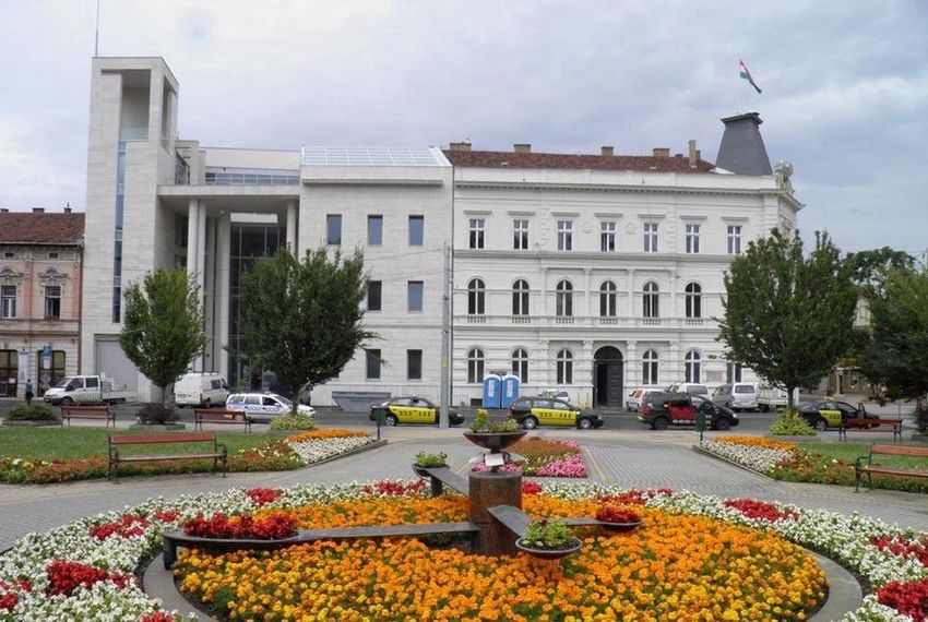 A Fidesz szerint plagizált a miskolci polgármester