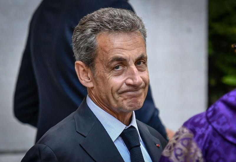 Korrupció miatt elítélték a volt francia elnököt