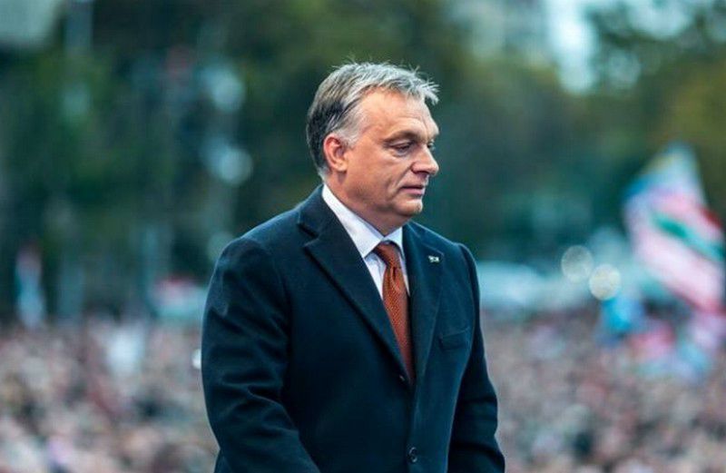 Orbánnal van tele a brit sajtó