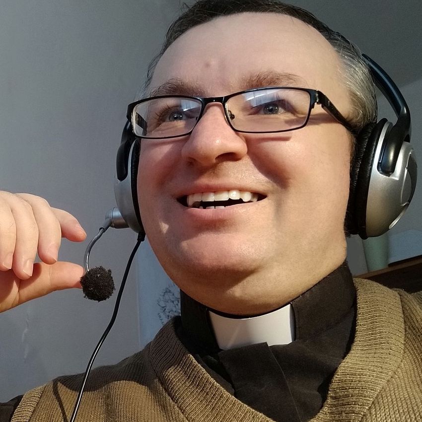Túl a százezredik követőn az újfehértói katolikus pap