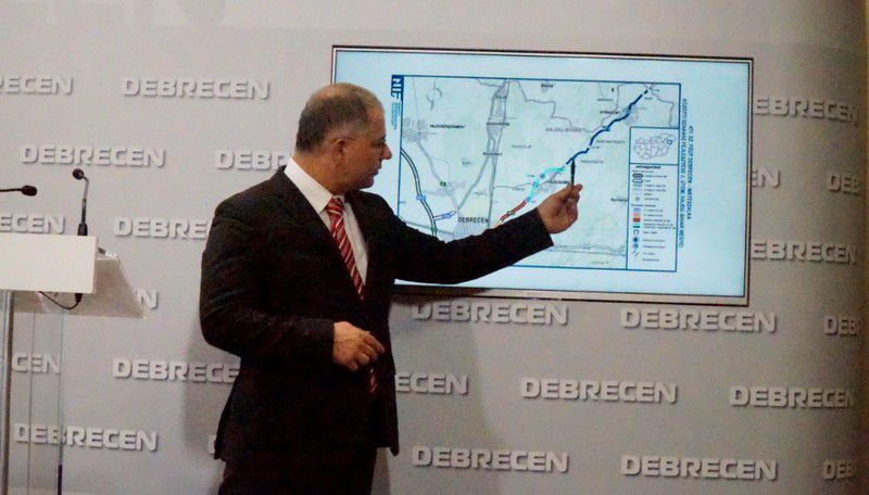 Kósa Lajos Debrecenben: folytatódik a gyorsforgalmi utak fejlesztése