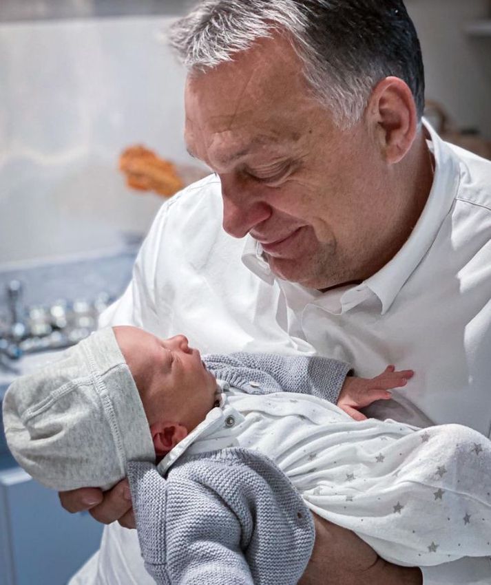 Ötszörös nagypapa lett Orbán Viktor