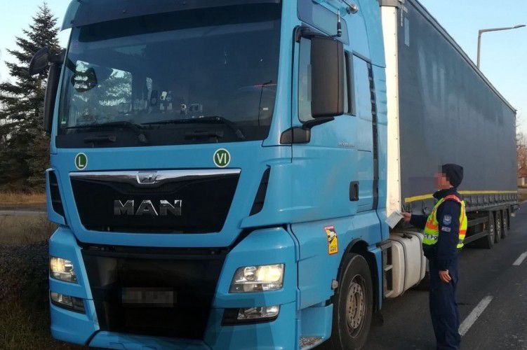 Tizennégyszer nem fizetett útdíjat egy román kamion üzembentartója