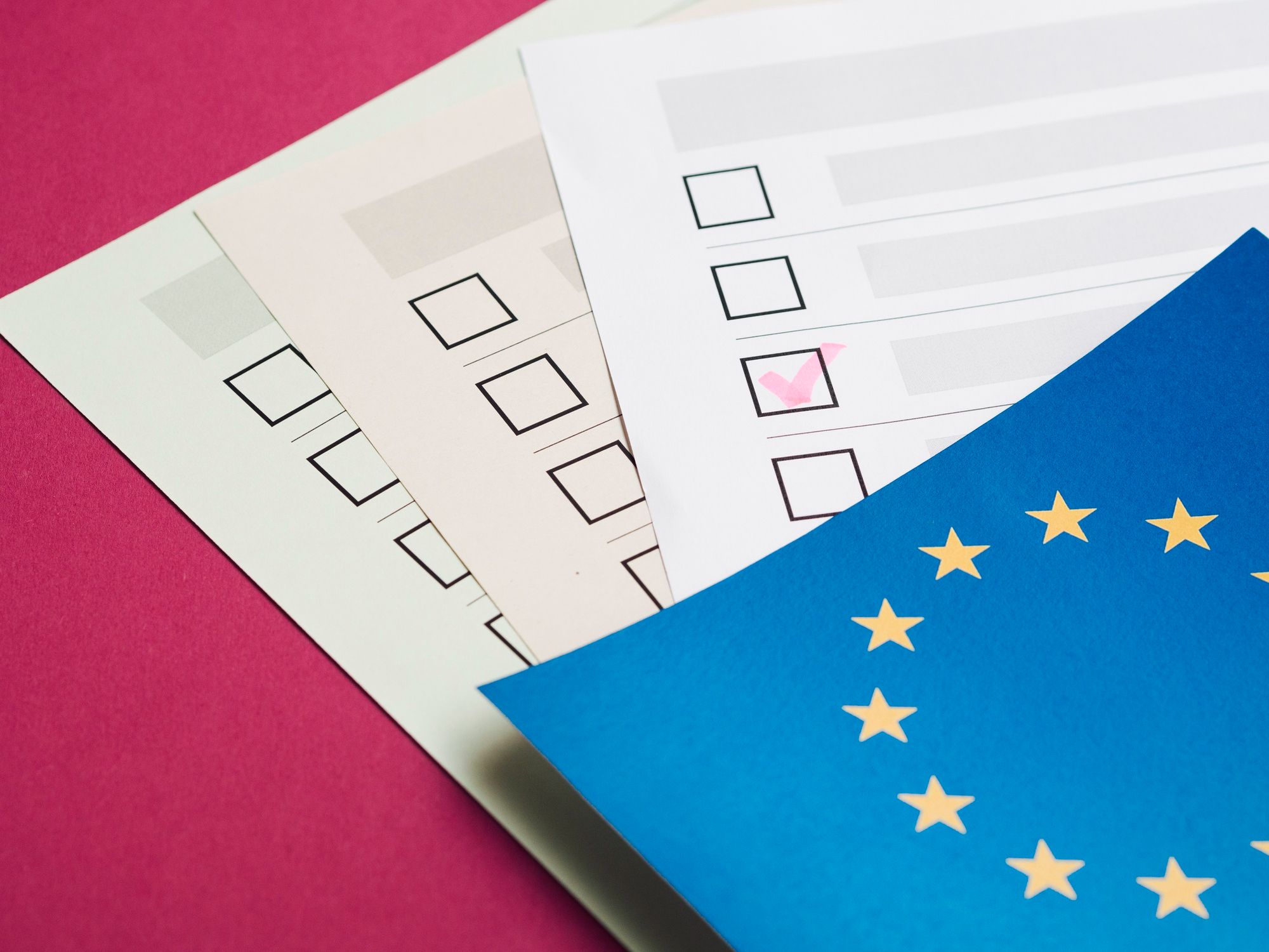 A hazánkban élő uniós állampolgárok inkább az otthoni listákra szavaznak