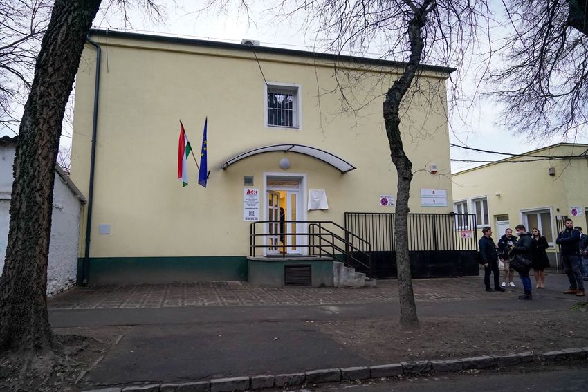 Áldozatsegítő központot adtak át Debrecenben