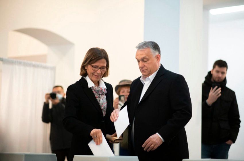 Az első eredmények alapján magabiztos győzelmet arat a Fidesz
