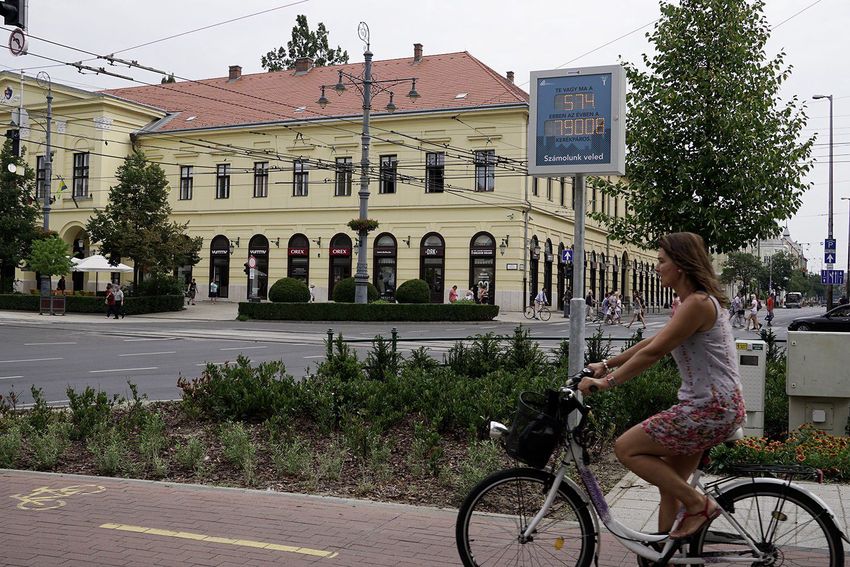 Ezért számolják a bicikliseket Debrecenben