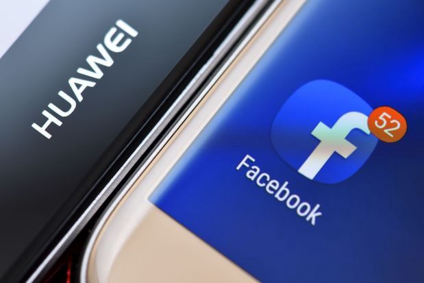 Nem lesz elérhető a Facebook a Huawei okostelefonjain