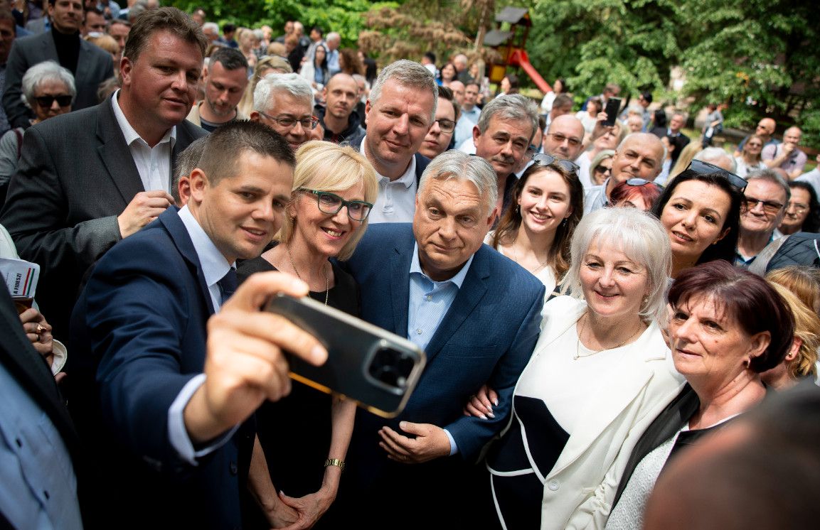Orbán Viktor Nyíregyházán: „Ők beszélnek, mi pedig teljesítünk”
